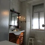 Excellent In Apartment Lisbon